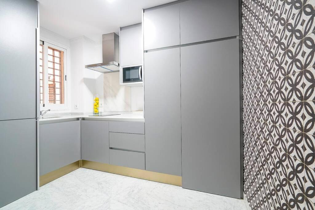 Lovely And Chic Apartment In The Heart Of Sevilla Bagian luar foto